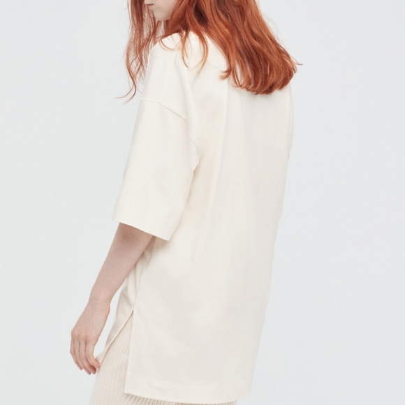 AIRism Off-White Cotton Half-Sleeve T - Picture 10 of 16